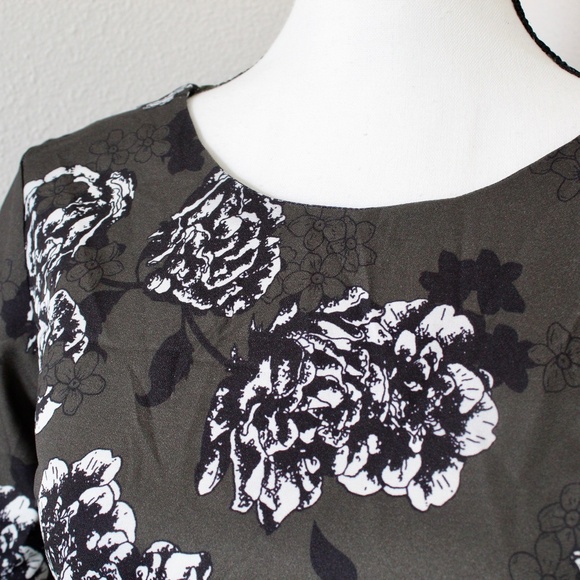 Dark Olive Green Floral Print Skort Romper - Picture 2 of 11